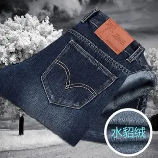 Shenzhen Longgang District Yarun Fashion Clothing Trading Firm - Clothing reference image 1