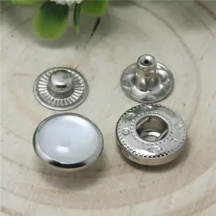 Shenzhen Longgang District Longcheng Suifa Garment Accessories Trading Firm - Clothing reference image 2