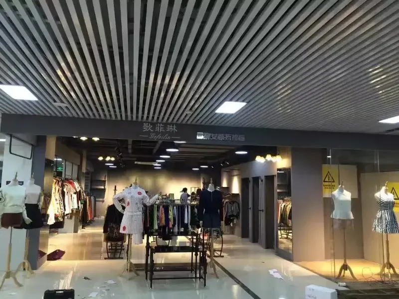 Guangzhou Yilin Garment Co., Ltd. - Clothing reference image 2